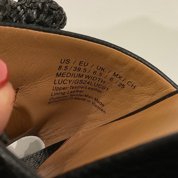 GENTLE SOLES by Kenneth Cole Lucy Platform Slide Crochet Flower Black Size 8.5 - Picture 9 of 9